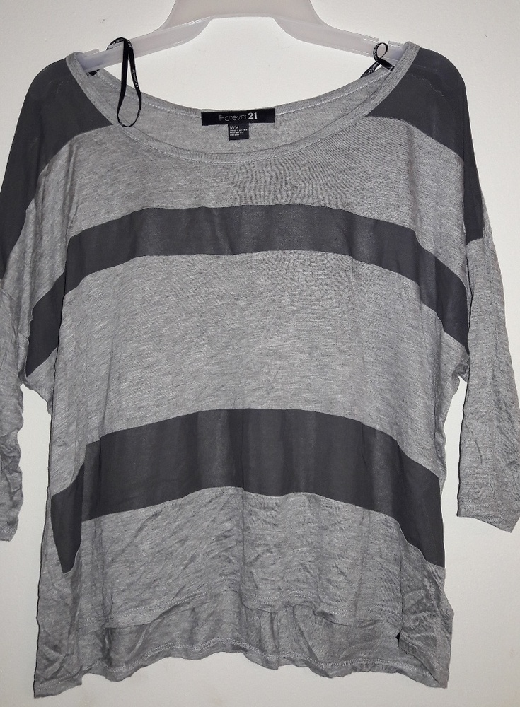 Short top. Super soft